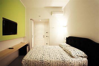 69 Manin Street Roma