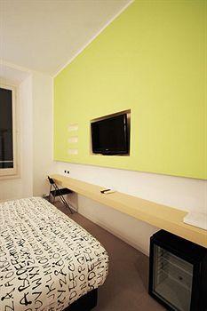69 Manin Street Roma