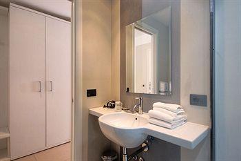 Affittacamere 69 Manin Street 3*
