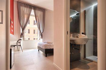 Affittacamere 69 Manin Street 3*
